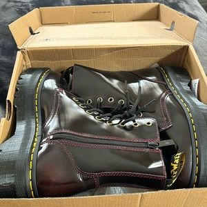 Dr Martens Jadon Quad Retro Cherry Red Arcadia Leather Boots sized US 8.5 EU 40
